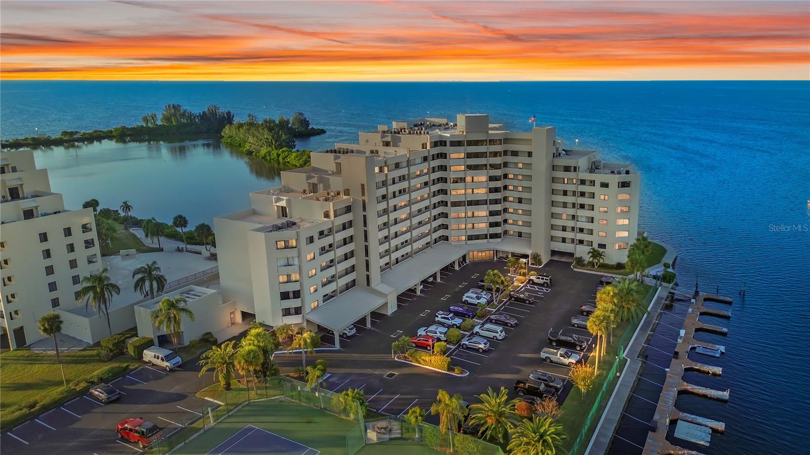 6035 SEA RANCH DR #203