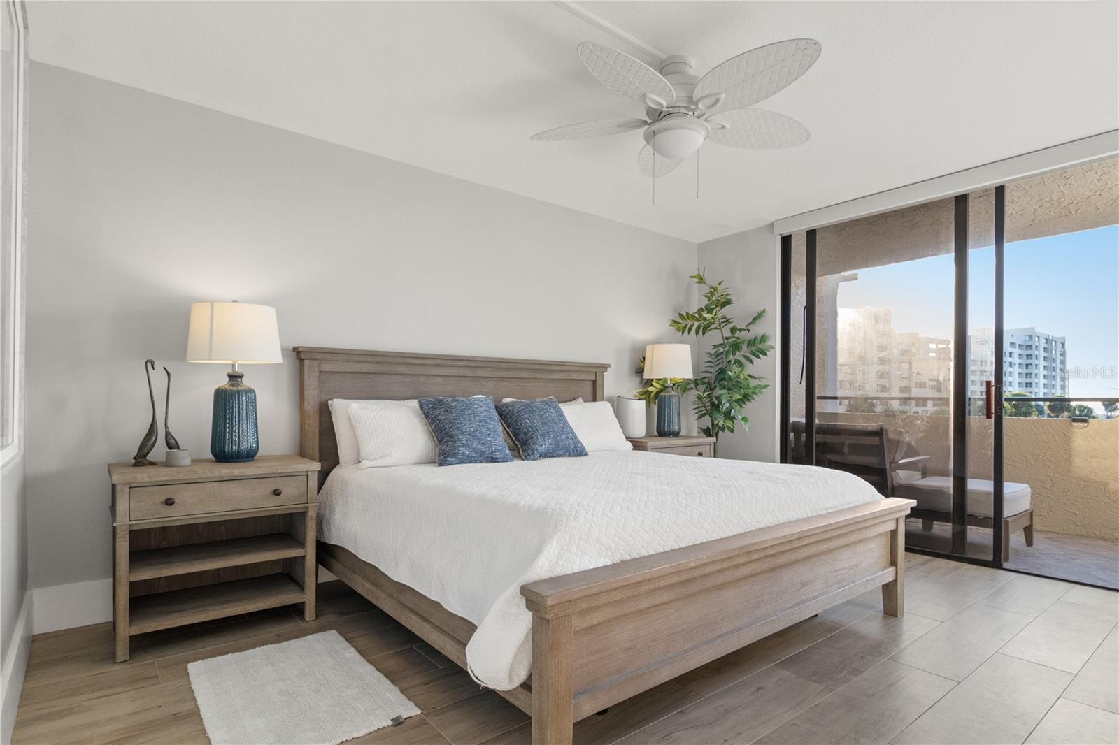 6035 SEA RANCH DR #203