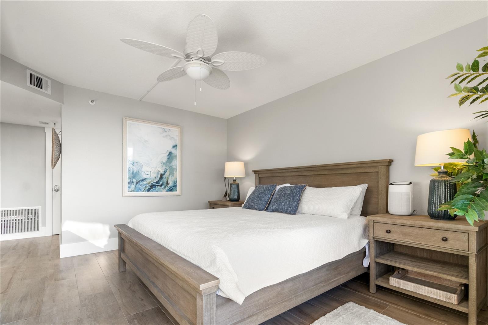 6035 SEA RANCH DR #203