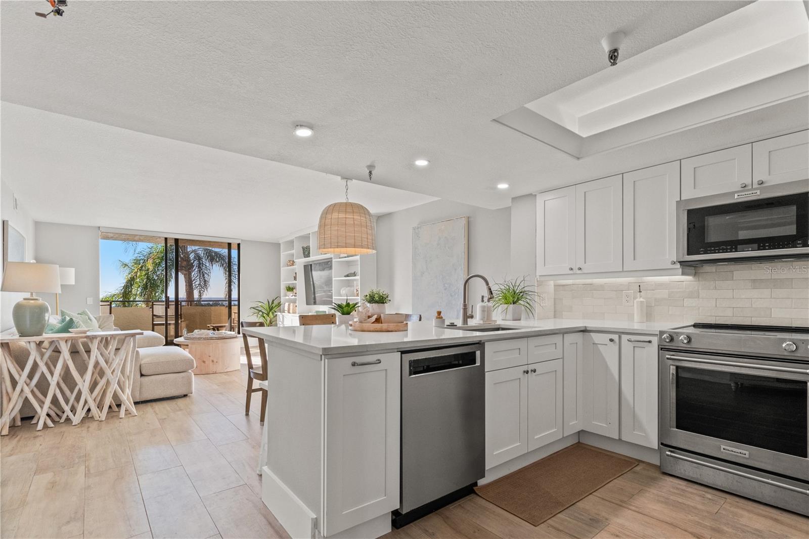 6035 SEA RANCH DR #203