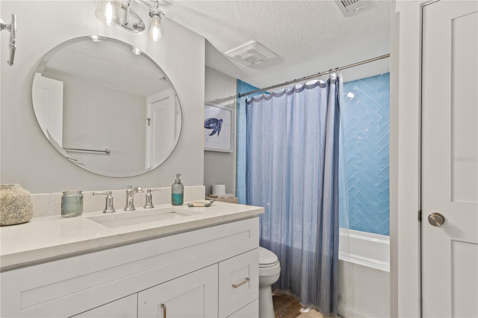 6035 SEA RANCH DR #203