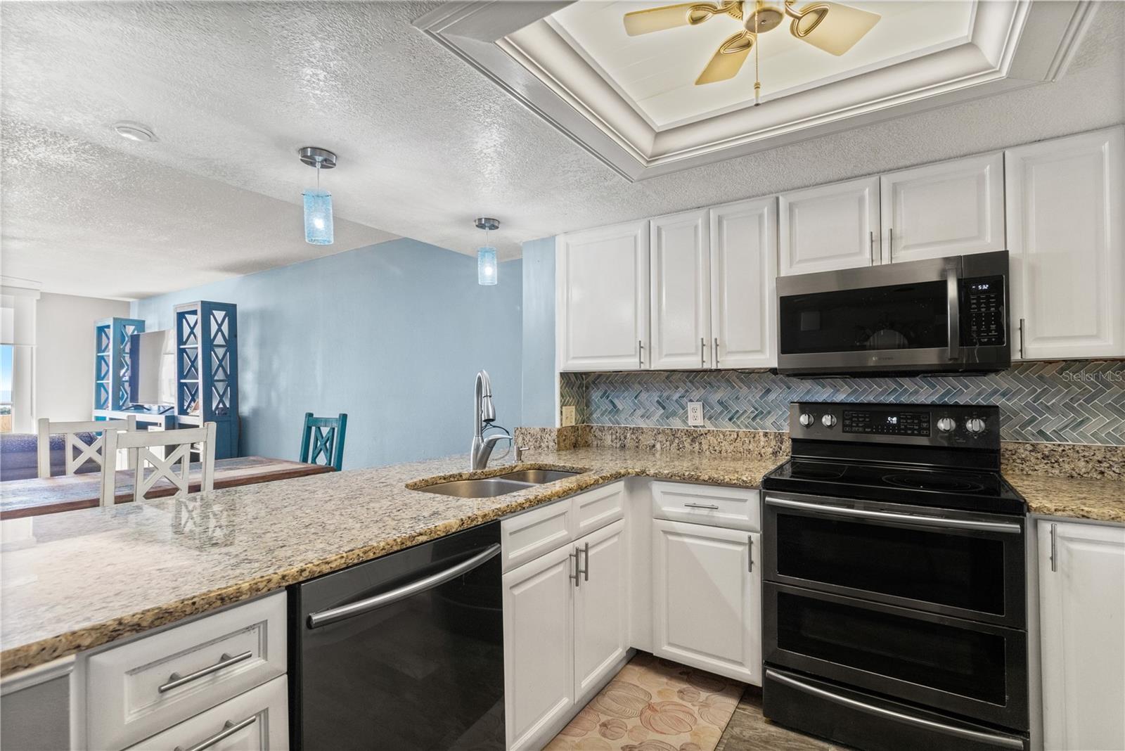6035 SEA RANCH DR #415