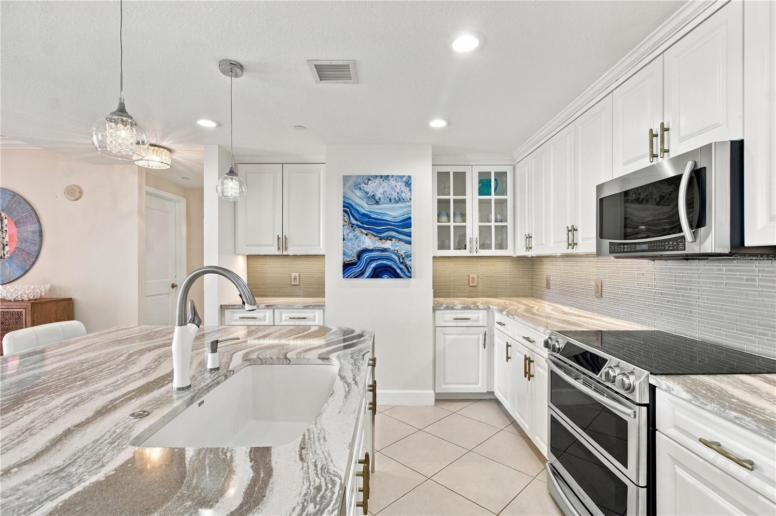 301 S GULFVIEW BLVD #303