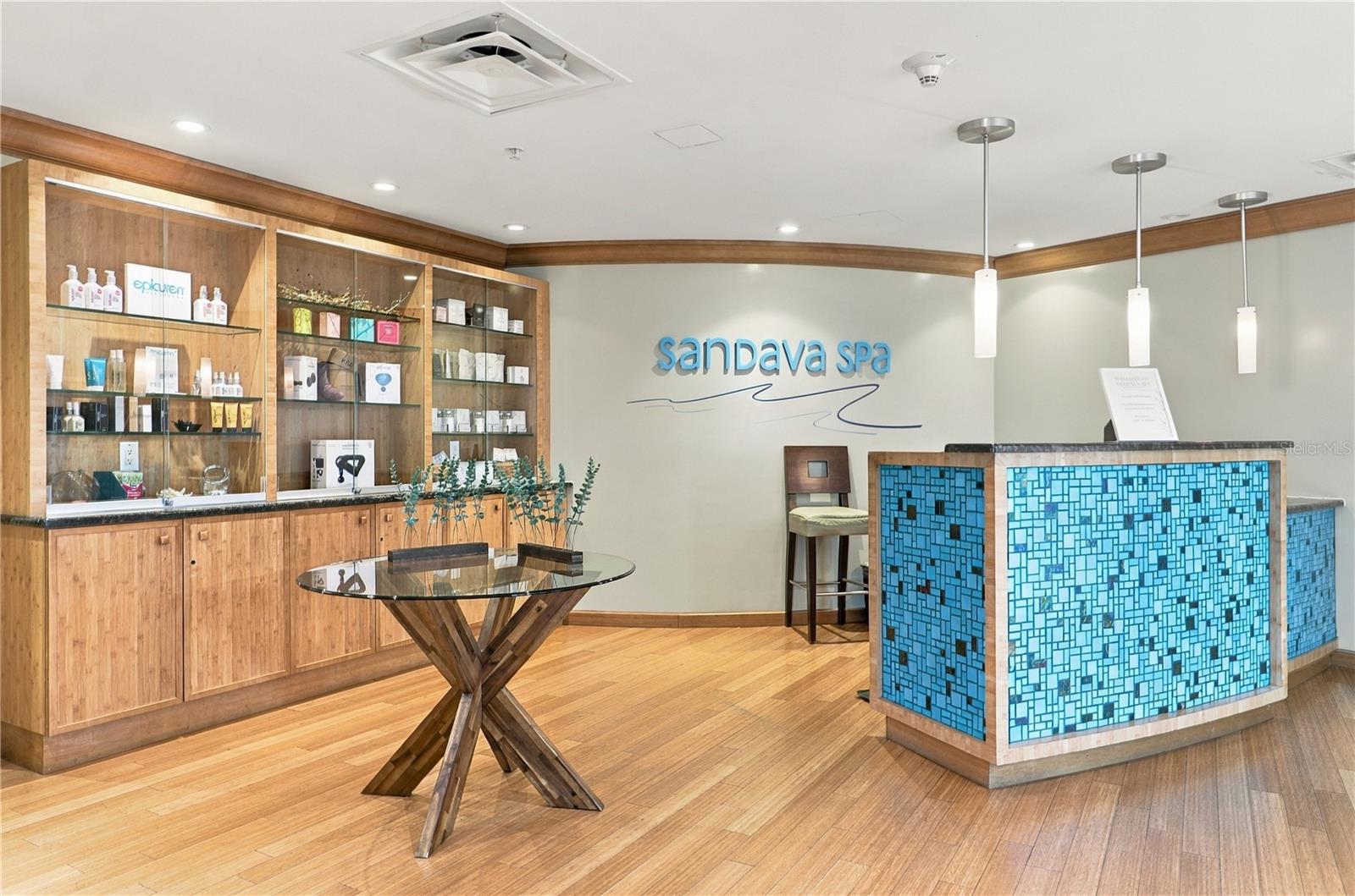 301 S GULFVIEW BLVD #303