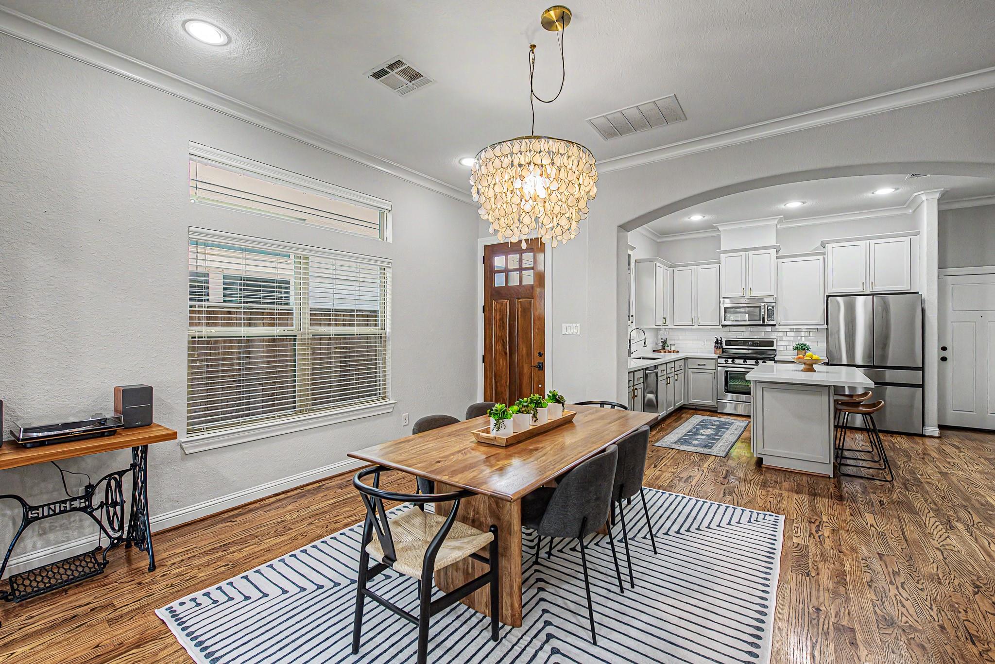 1005 W 24th Street