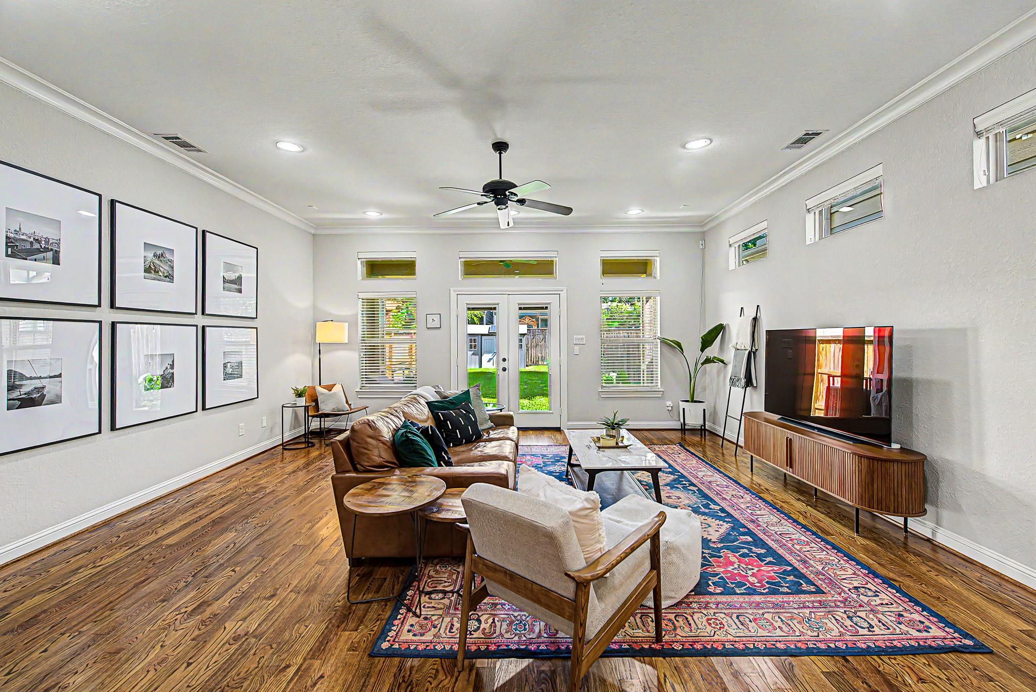 1005 W 24th Street