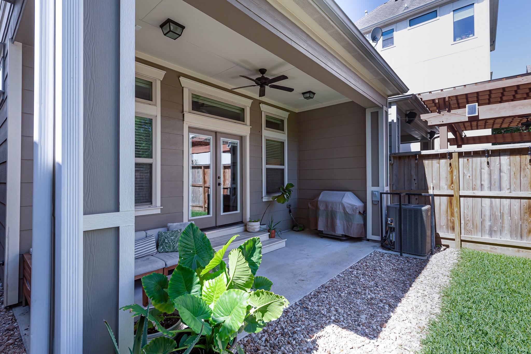 1005 W 24th Street