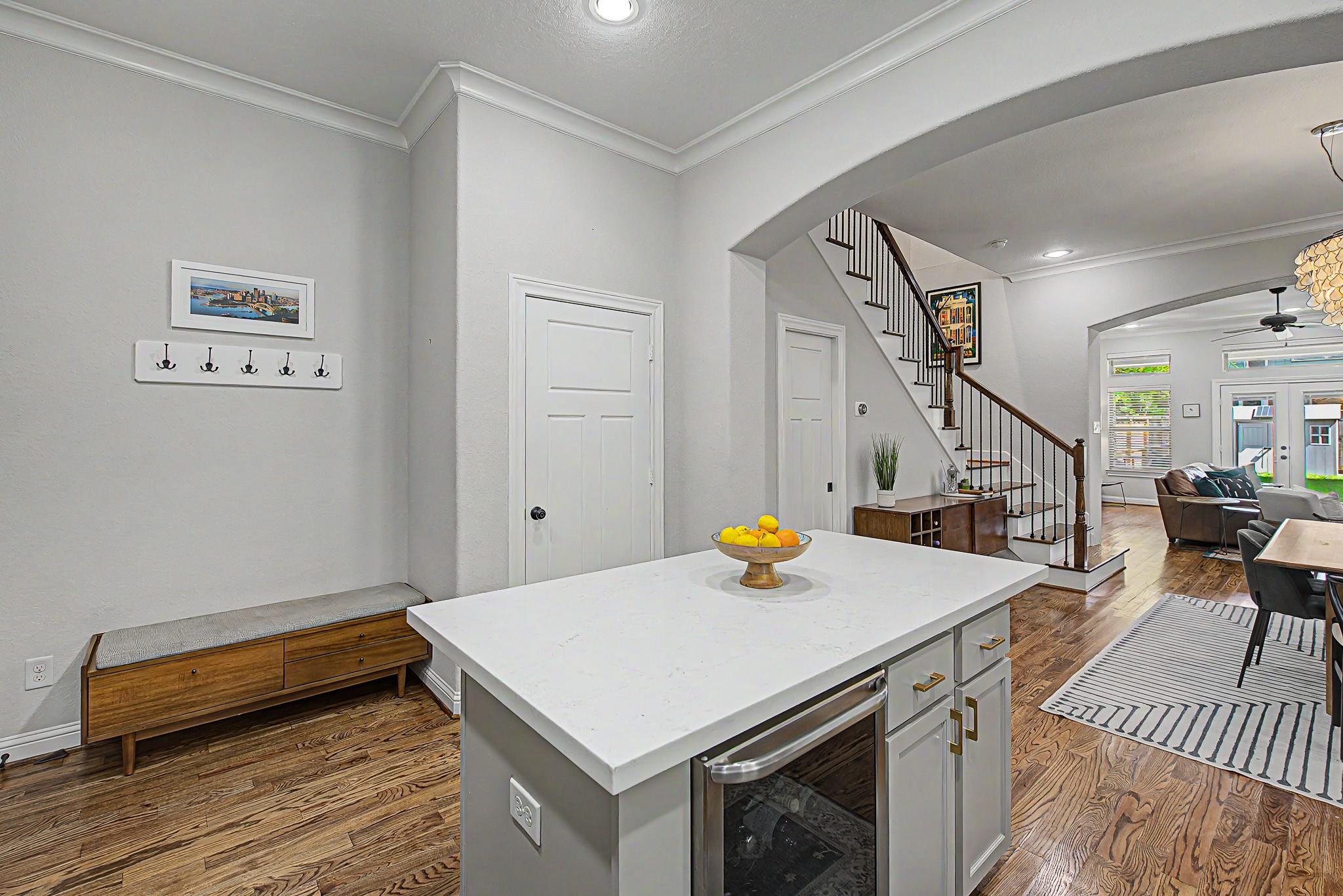 1005 W 24th Street