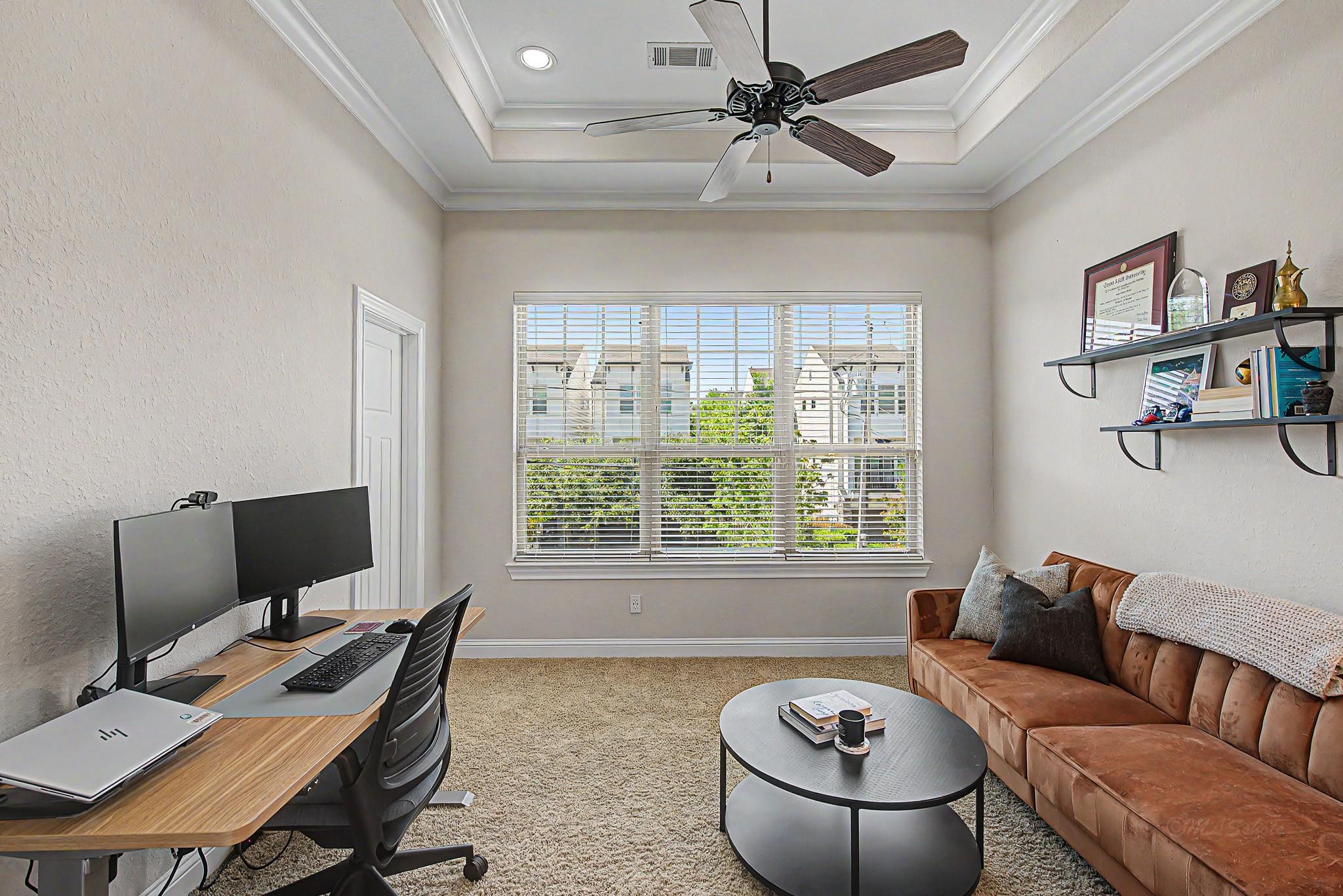 1005 W 24th Street
