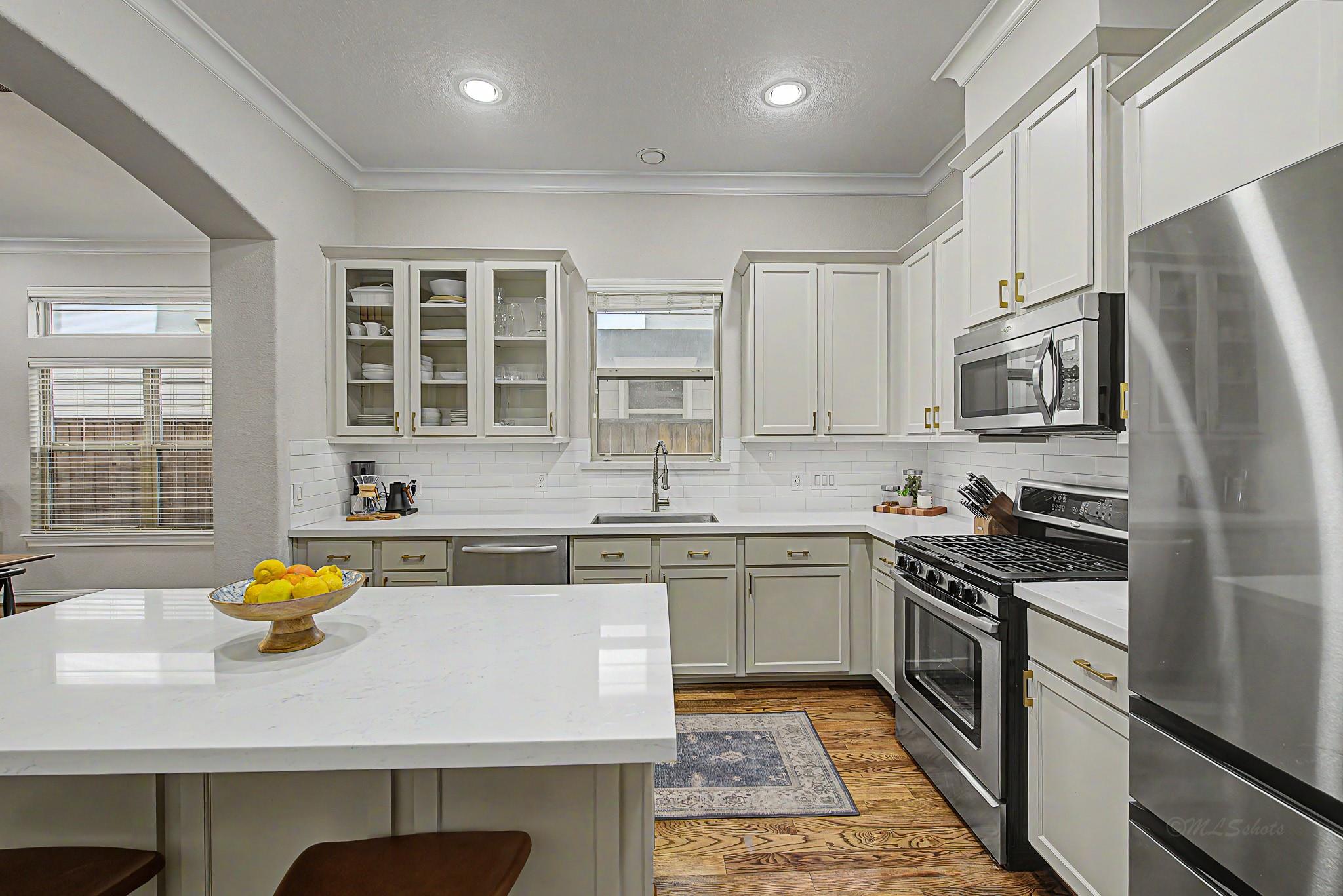 1005 W 24th Street