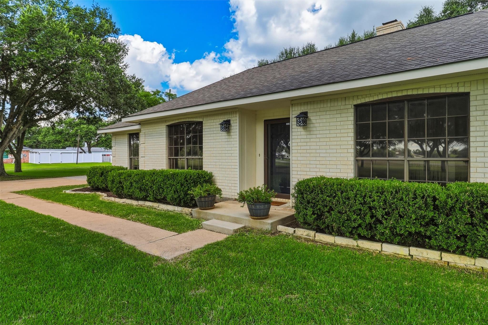 8485 Moravian Drive