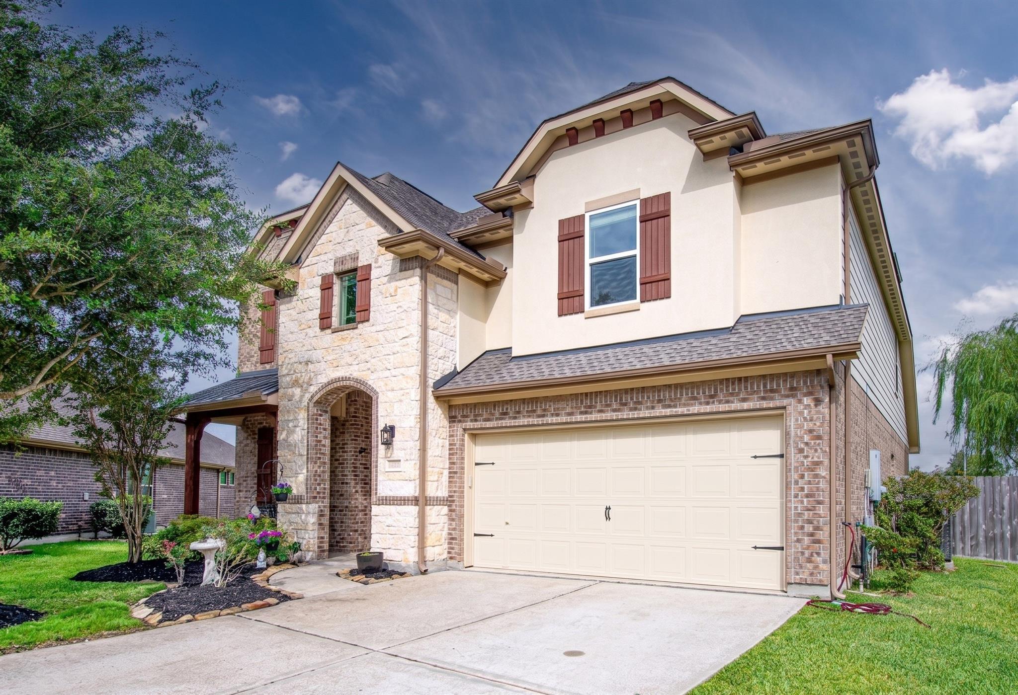 2302 Blue Jay Lane