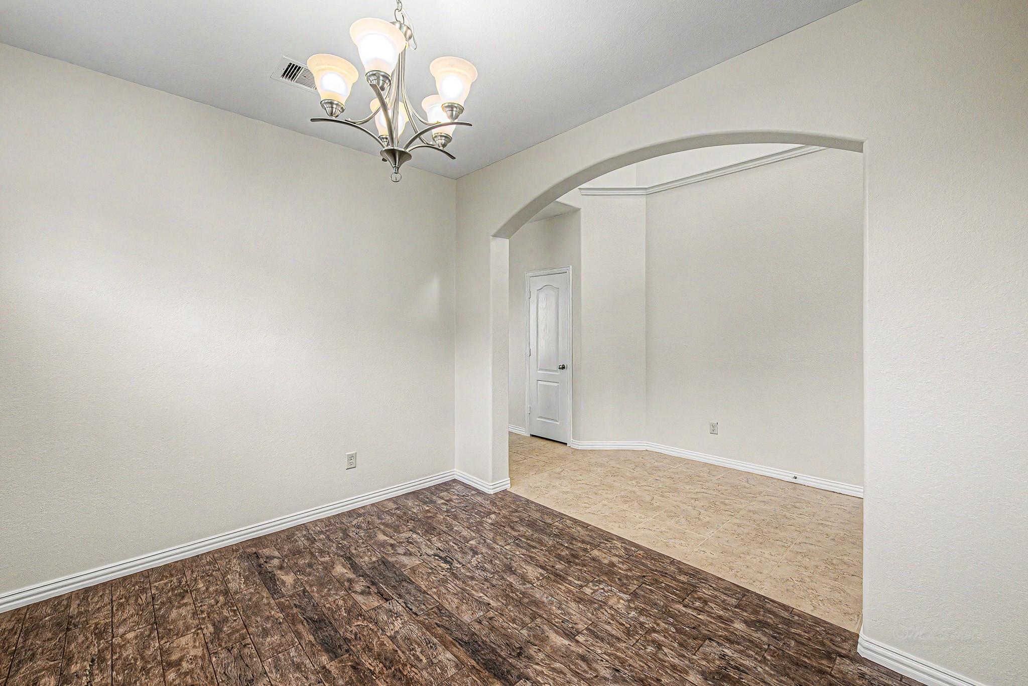 2302 Blue Jay Lane