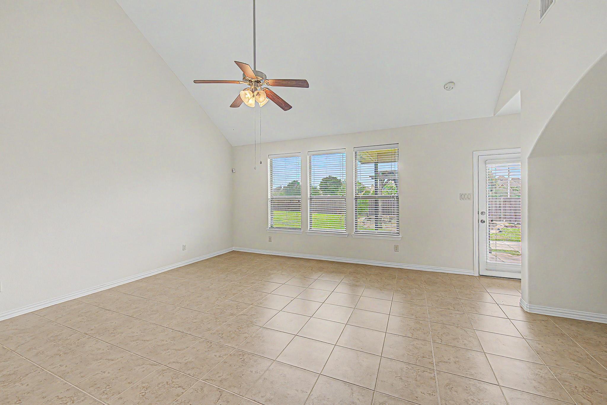 2302 Blue Jay Lane