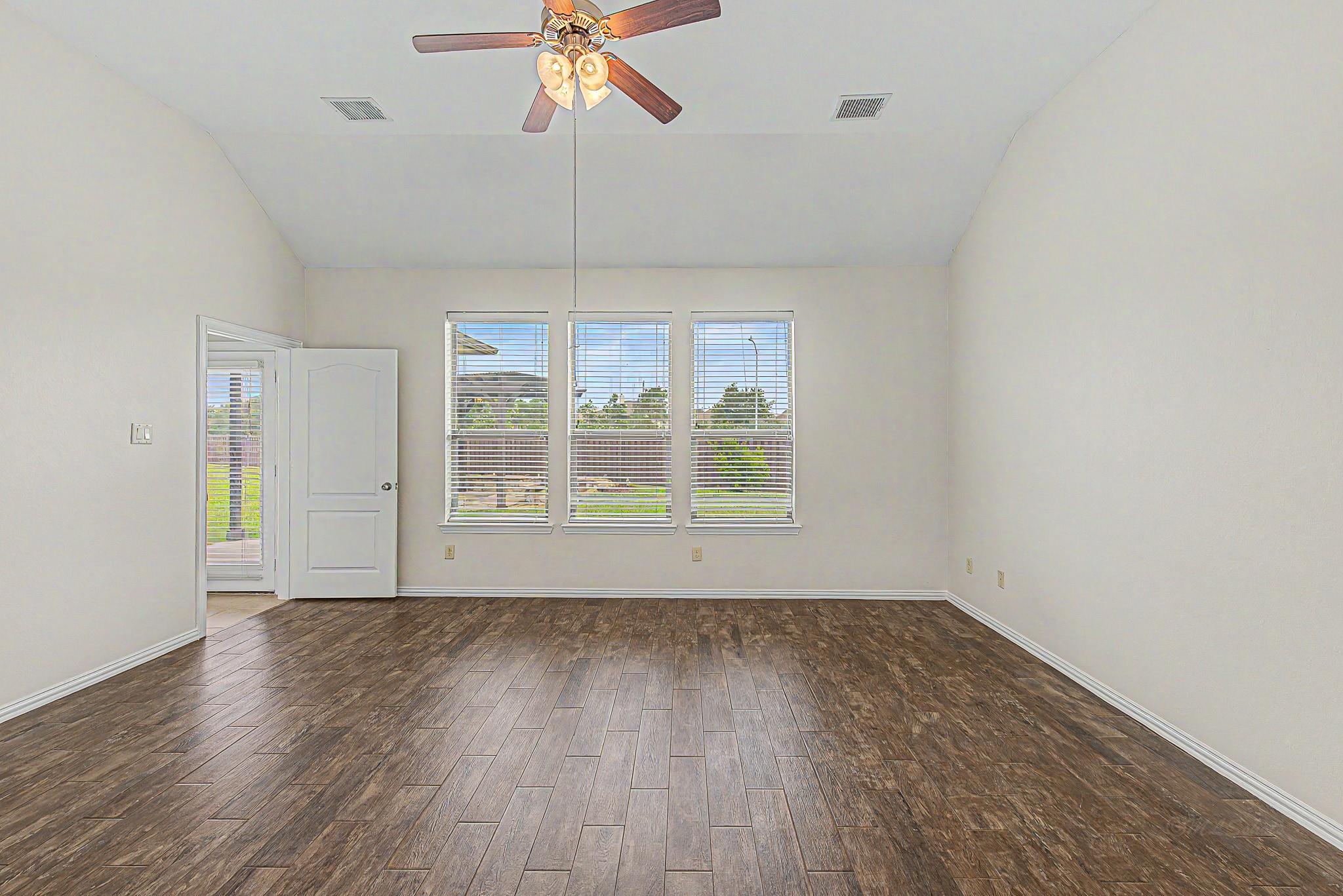2302 Blue Jay Lane