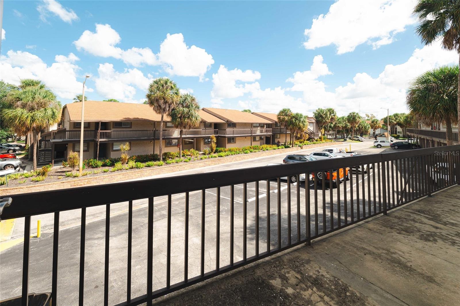 6317 NEWTOWN CIR #17B3