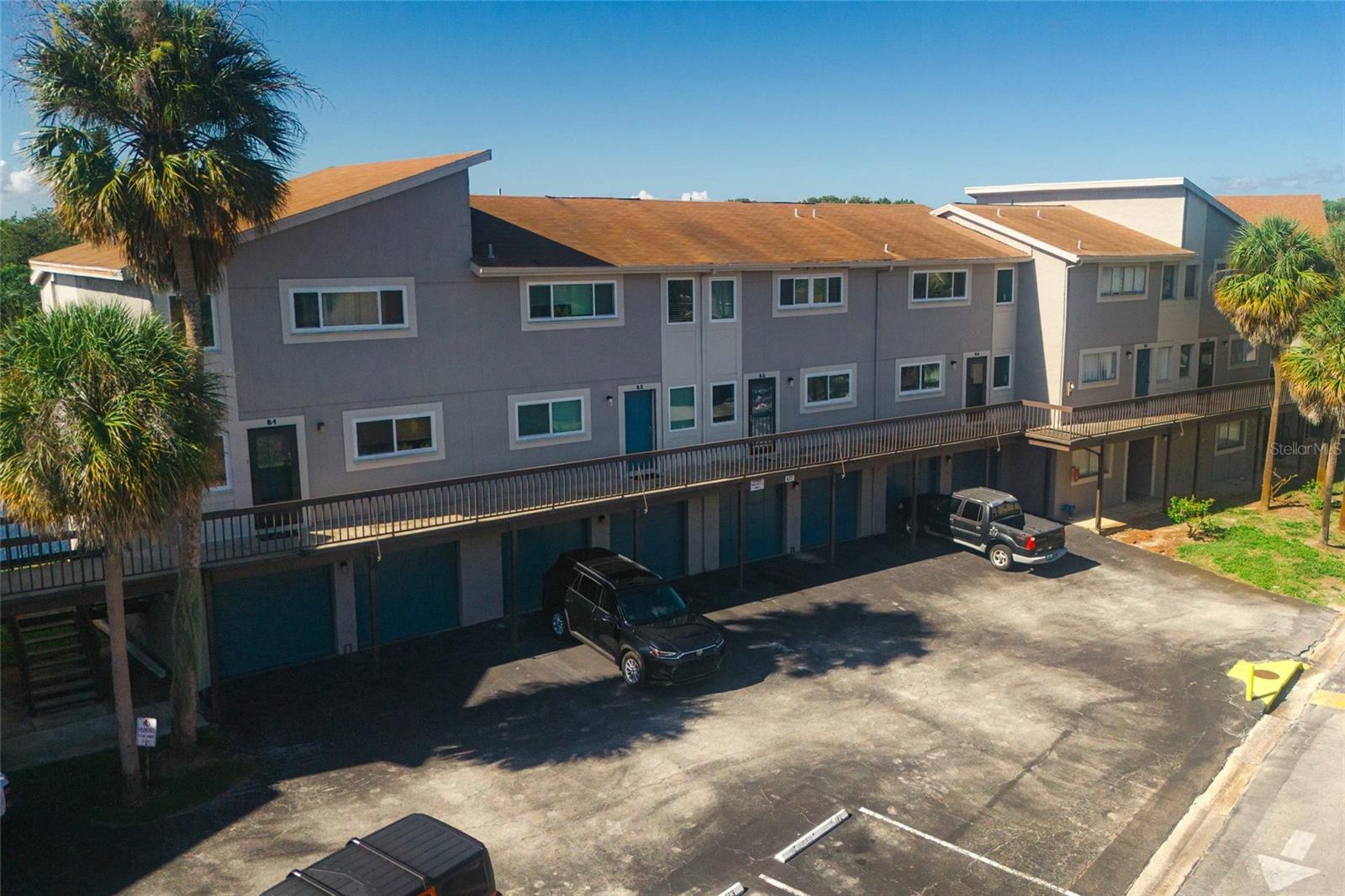 6317 NEWTOWN CIR #17B3