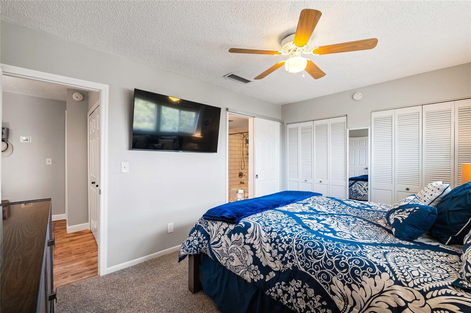 6317 NEWTOWN CIR #17B3