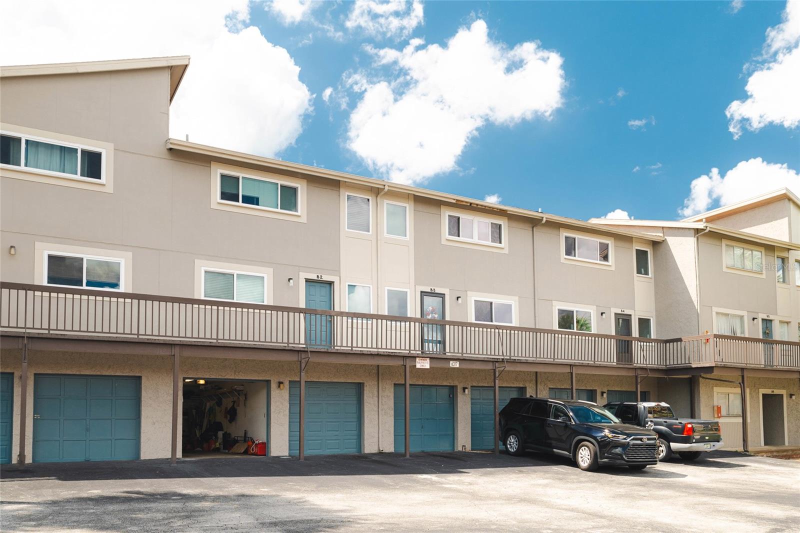 6317 NEWTOWN CIR #17B3