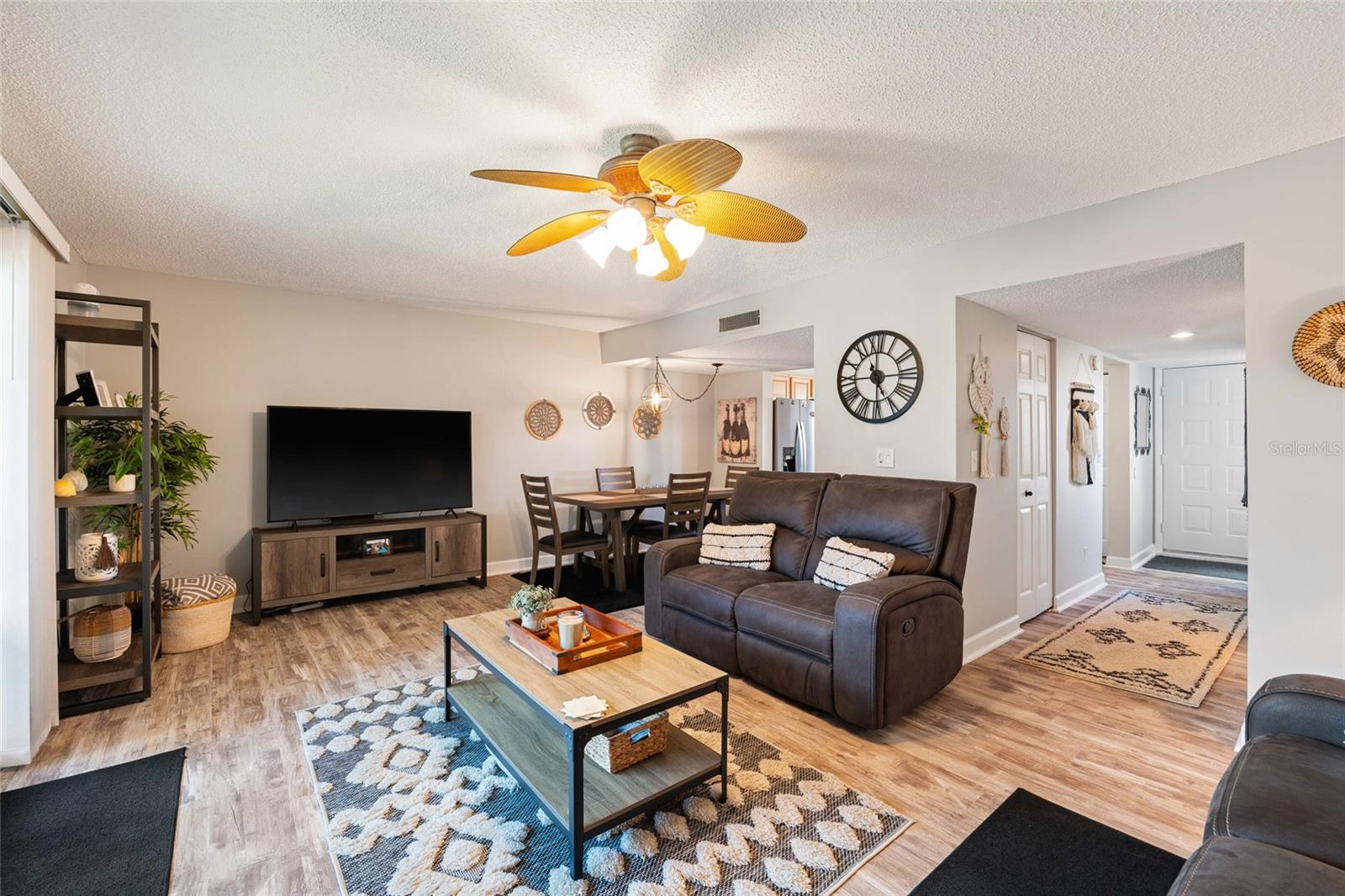 6317 NEWTOWN CIR #17B3