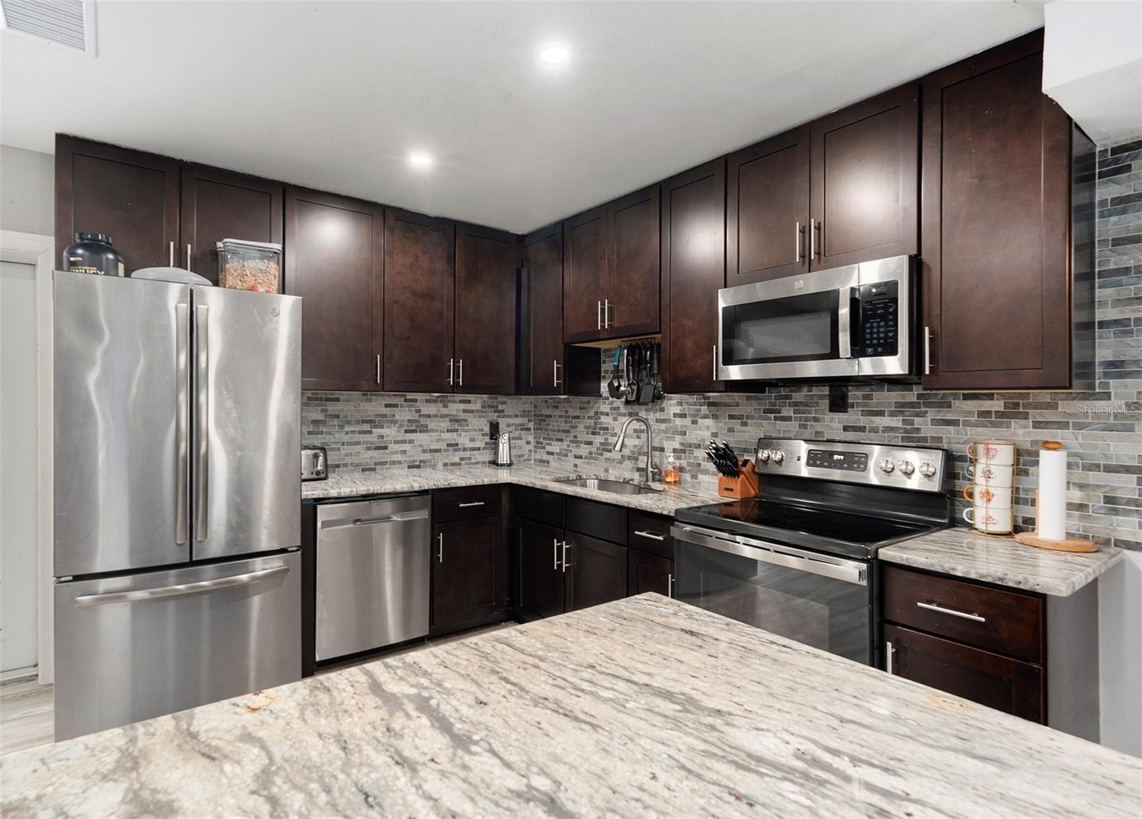 2315 CARROLL GROVE DR