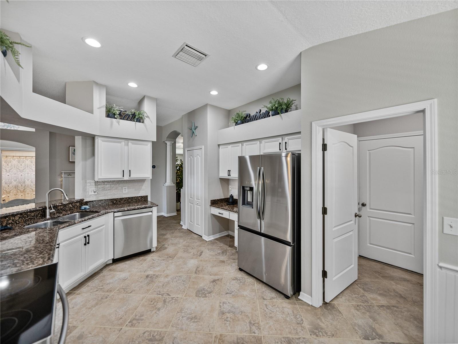 1701 BONITA BLUFF CT