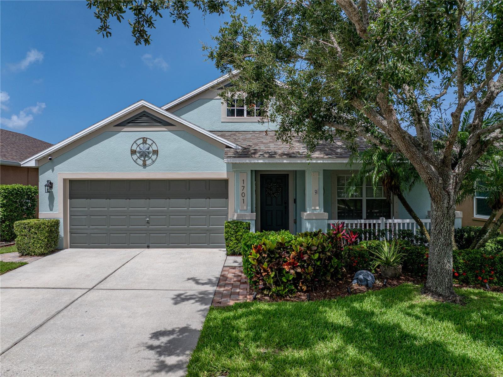 1701 BONITA BLUFF CT