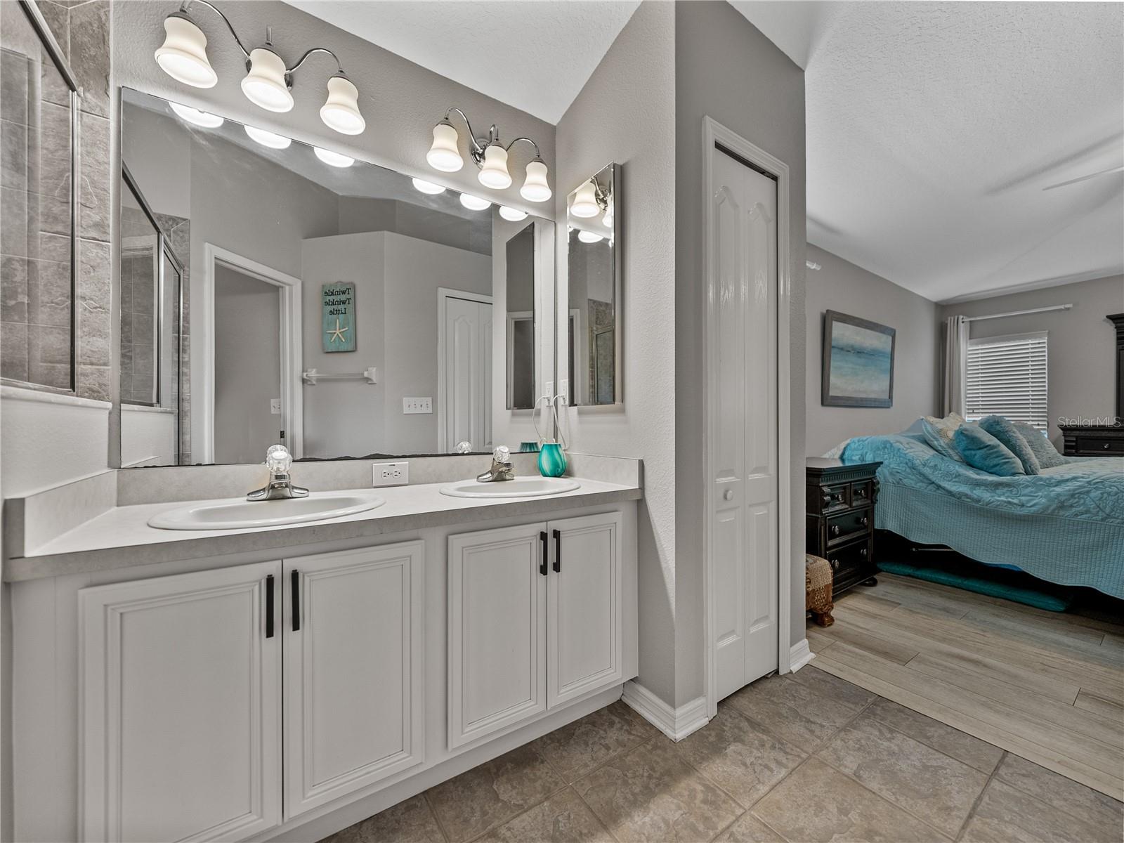 1701 BONITA BLUFF CT