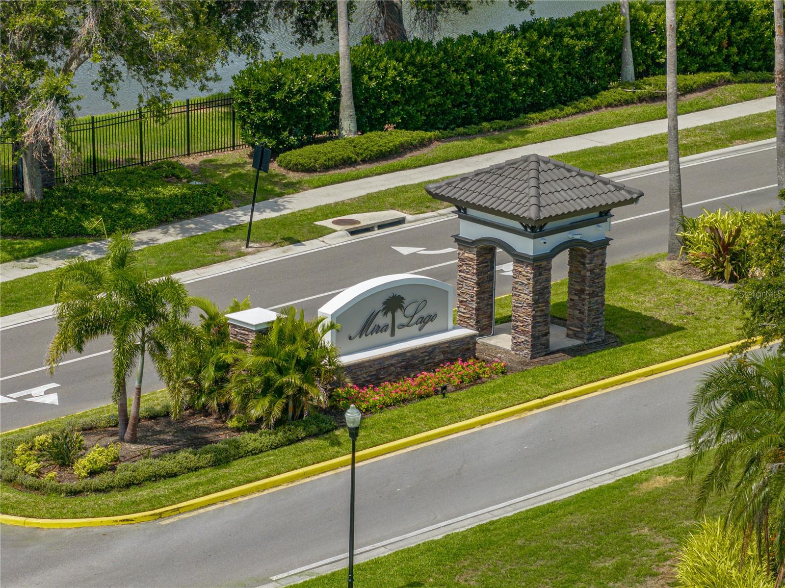 1701 BONITA BLUFF CT