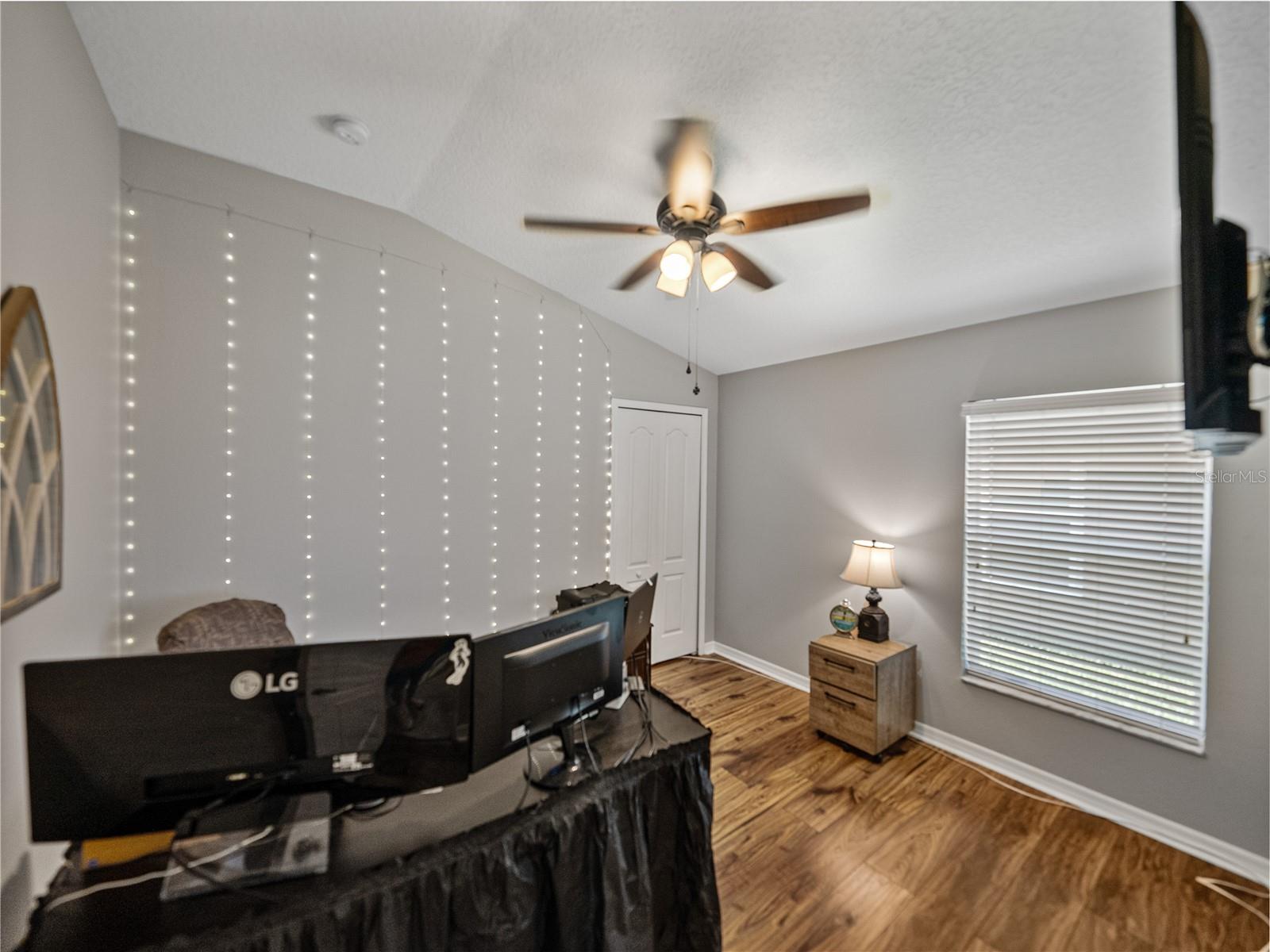 1701 BONITA BLUFF CT