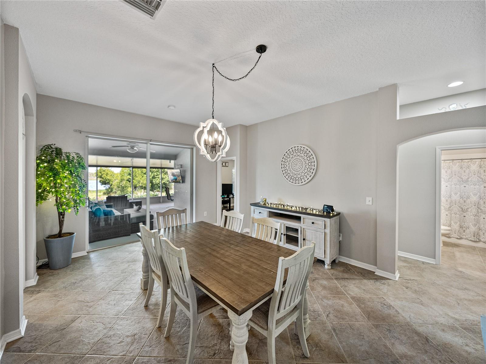 1701 BONITA BLUFF CT