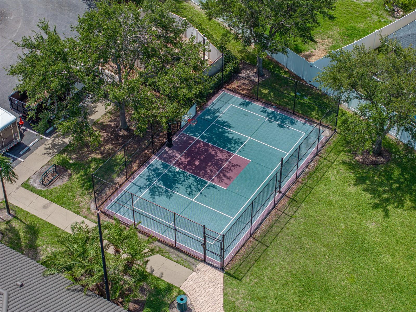 1701 BONITA BLUFF CT