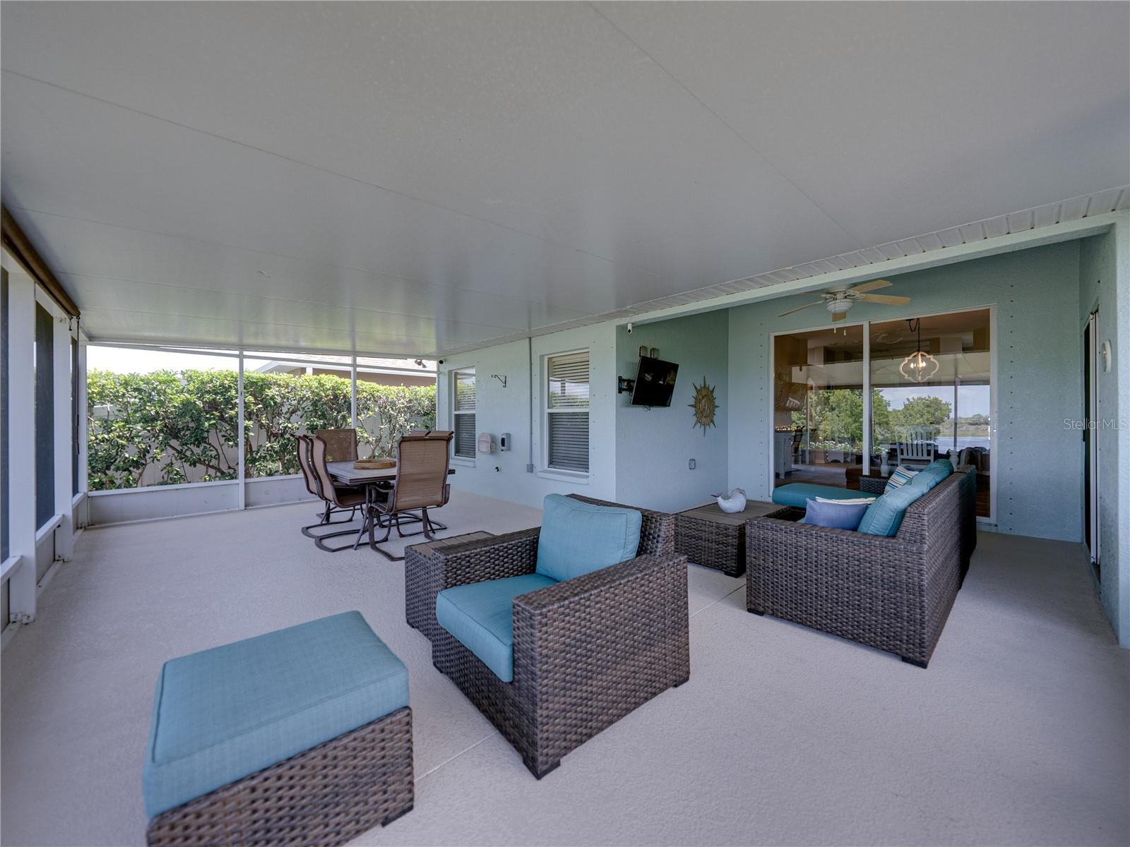 1701 BONITA BLUFF CT