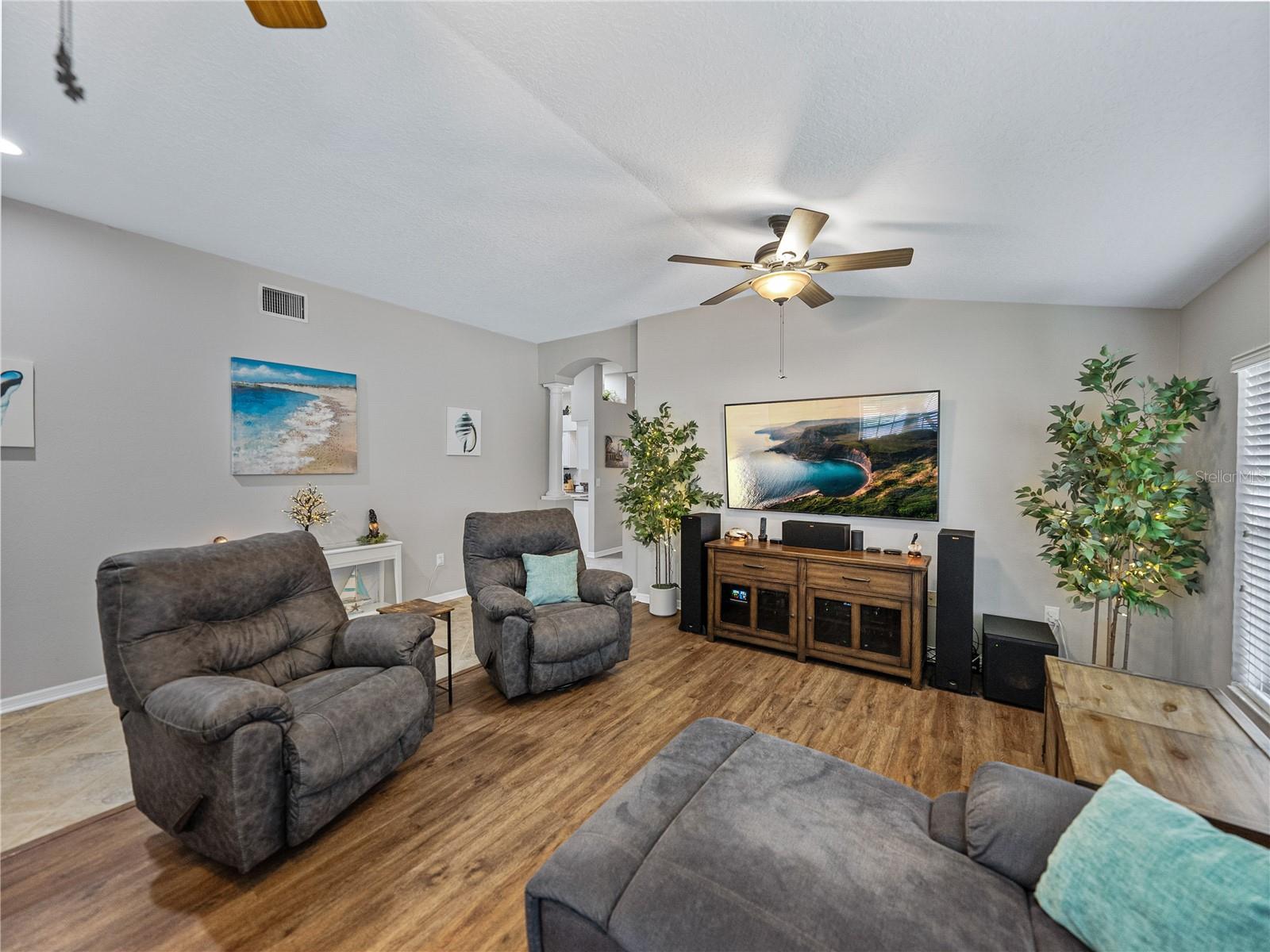 1701 BONITA BLUFF CT