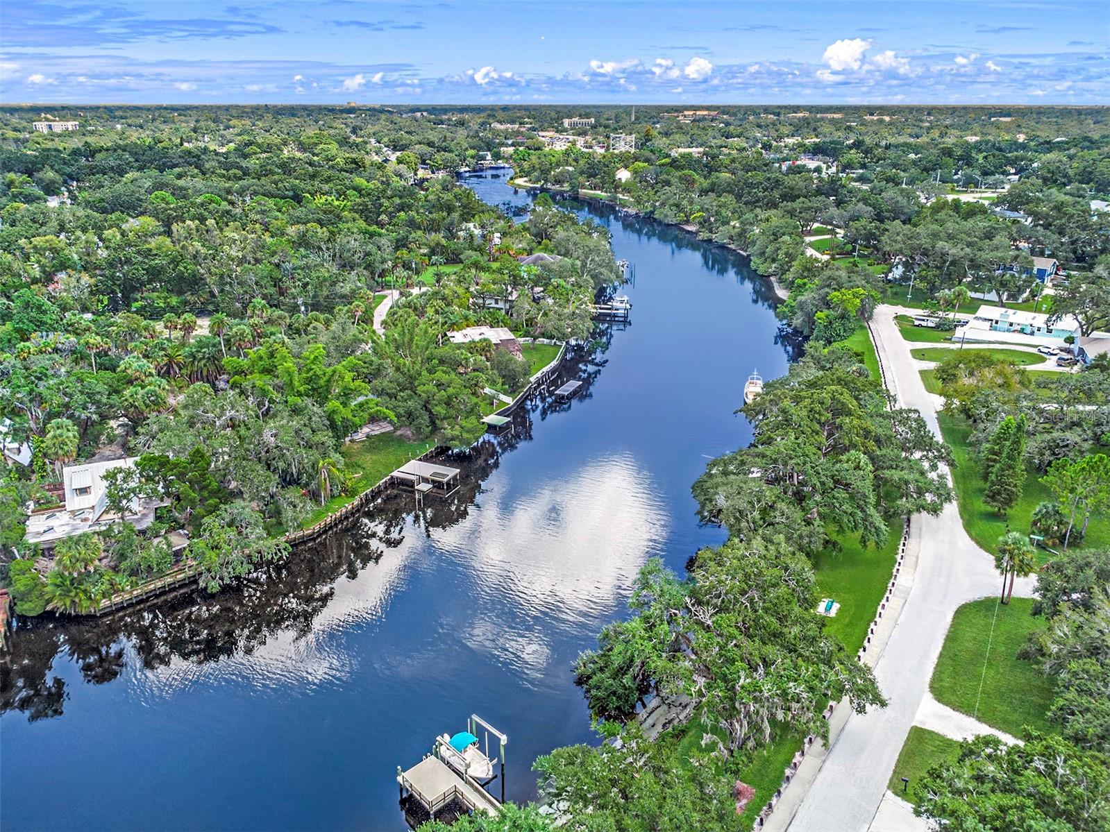 5608 N RIVER SHORE DR