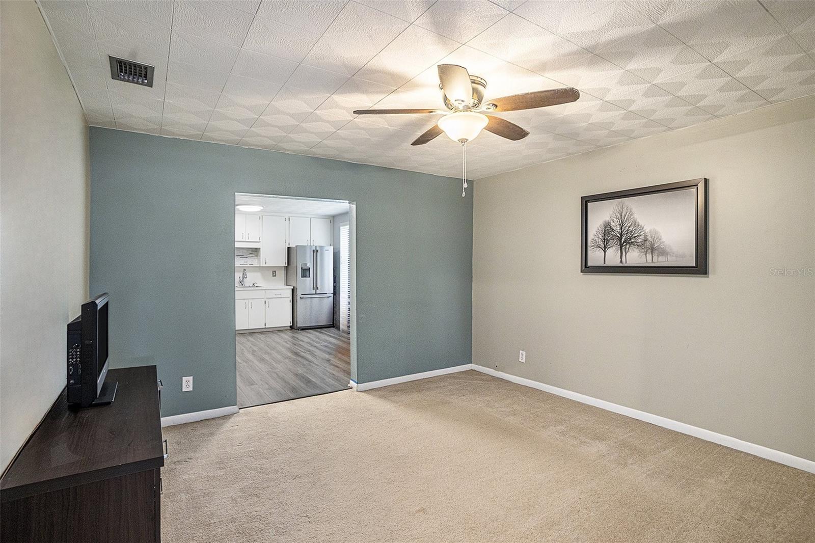 5608 N RIVER SHORE DR