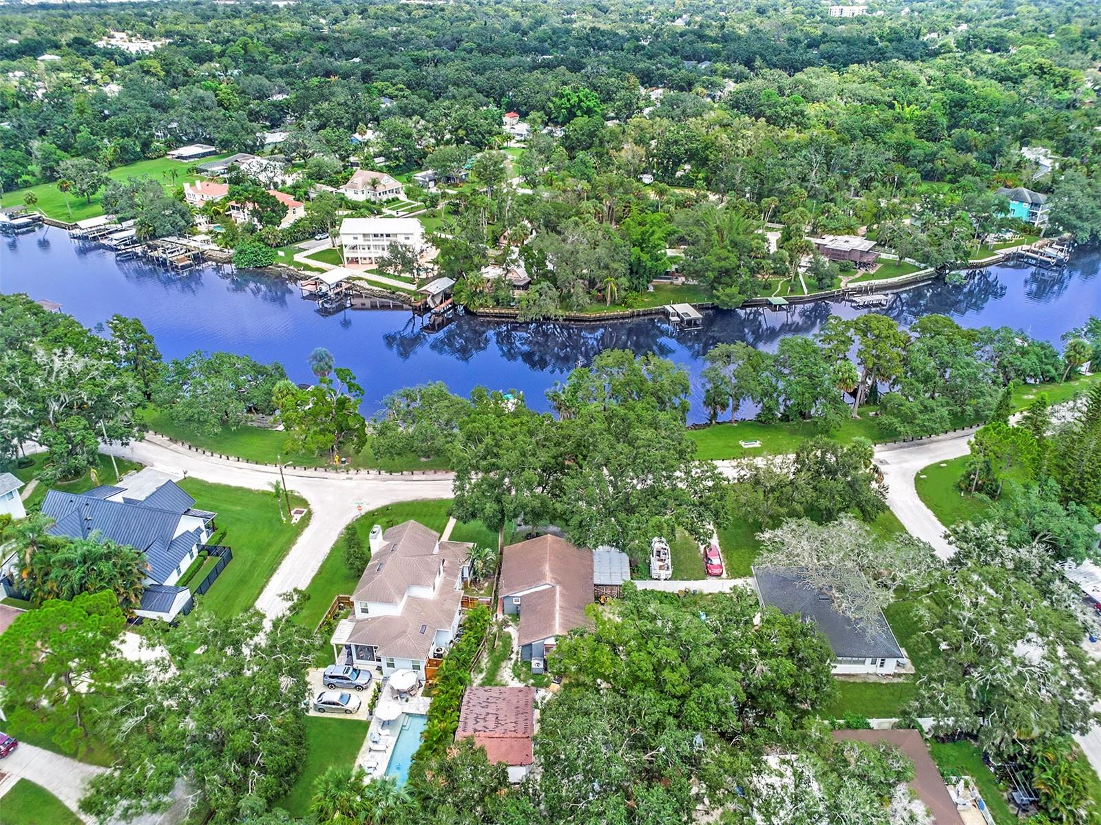 5608 N RIVER SHORE DR