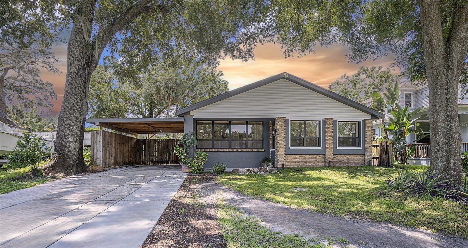 5608 N RIVER SHORE DR