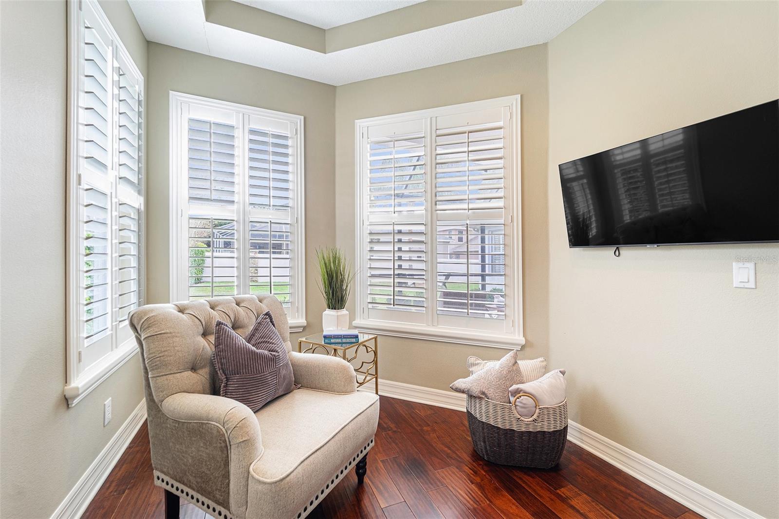 2112 CLIMBING IVY DR