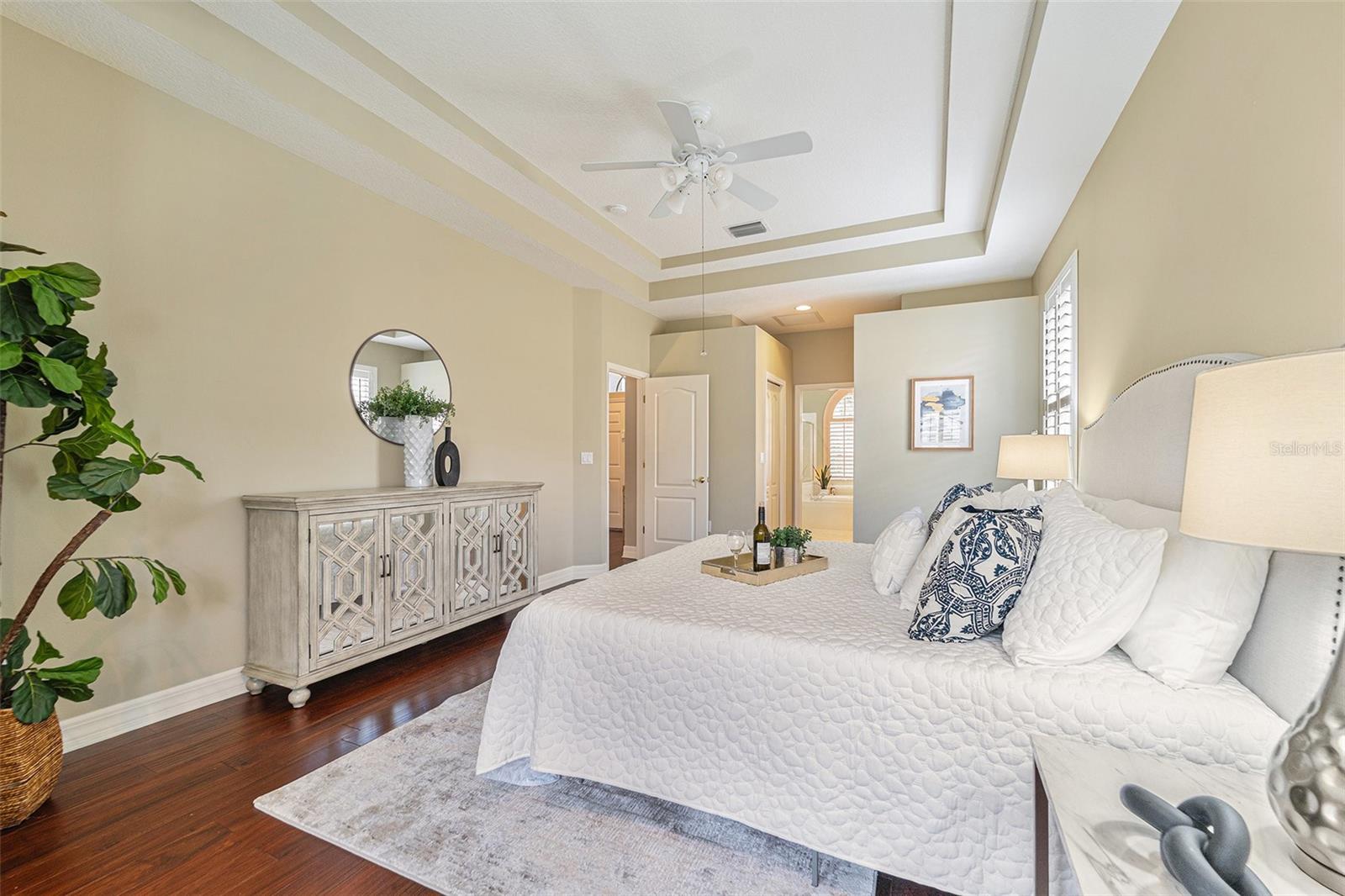 2112 CLIMBING IVY DR