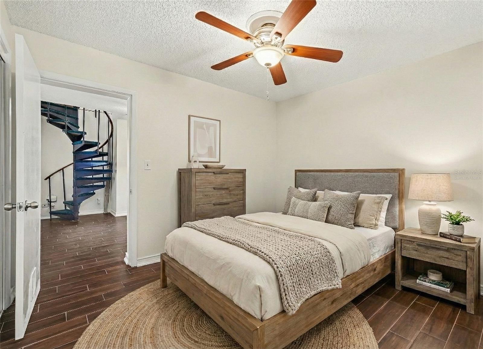 1402 PROVINCETOWN CIR