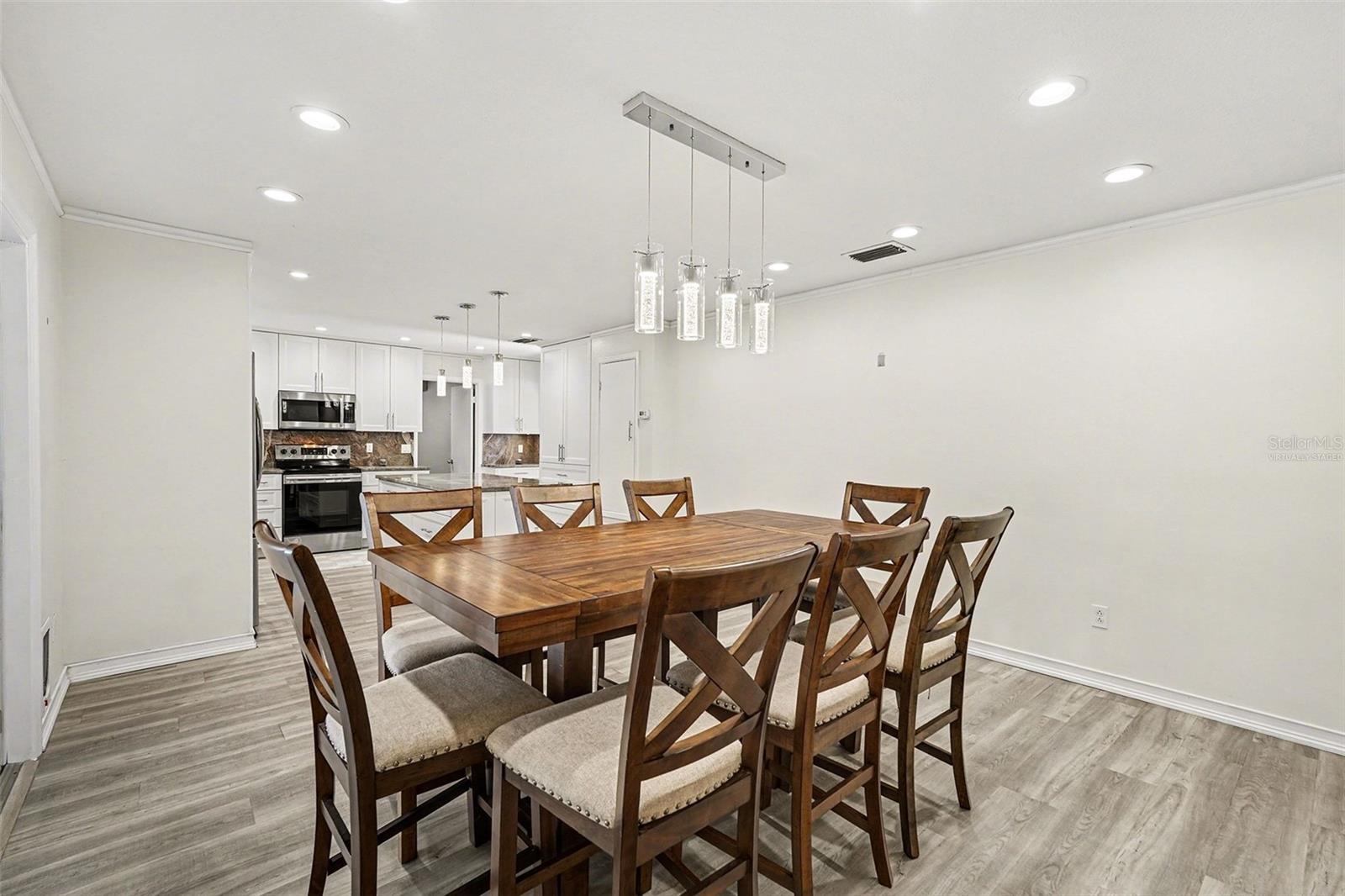 1402 PROVINCETOWN CIR