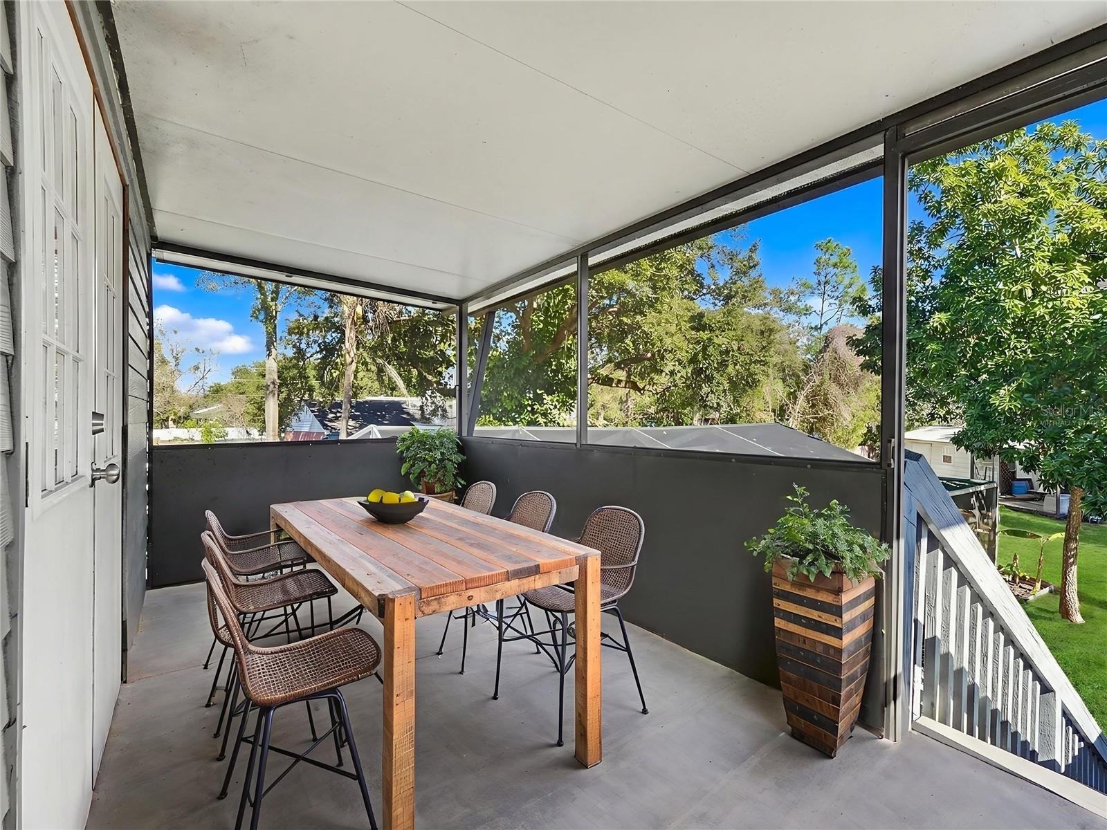 1402 PROVINCETOWN CIR