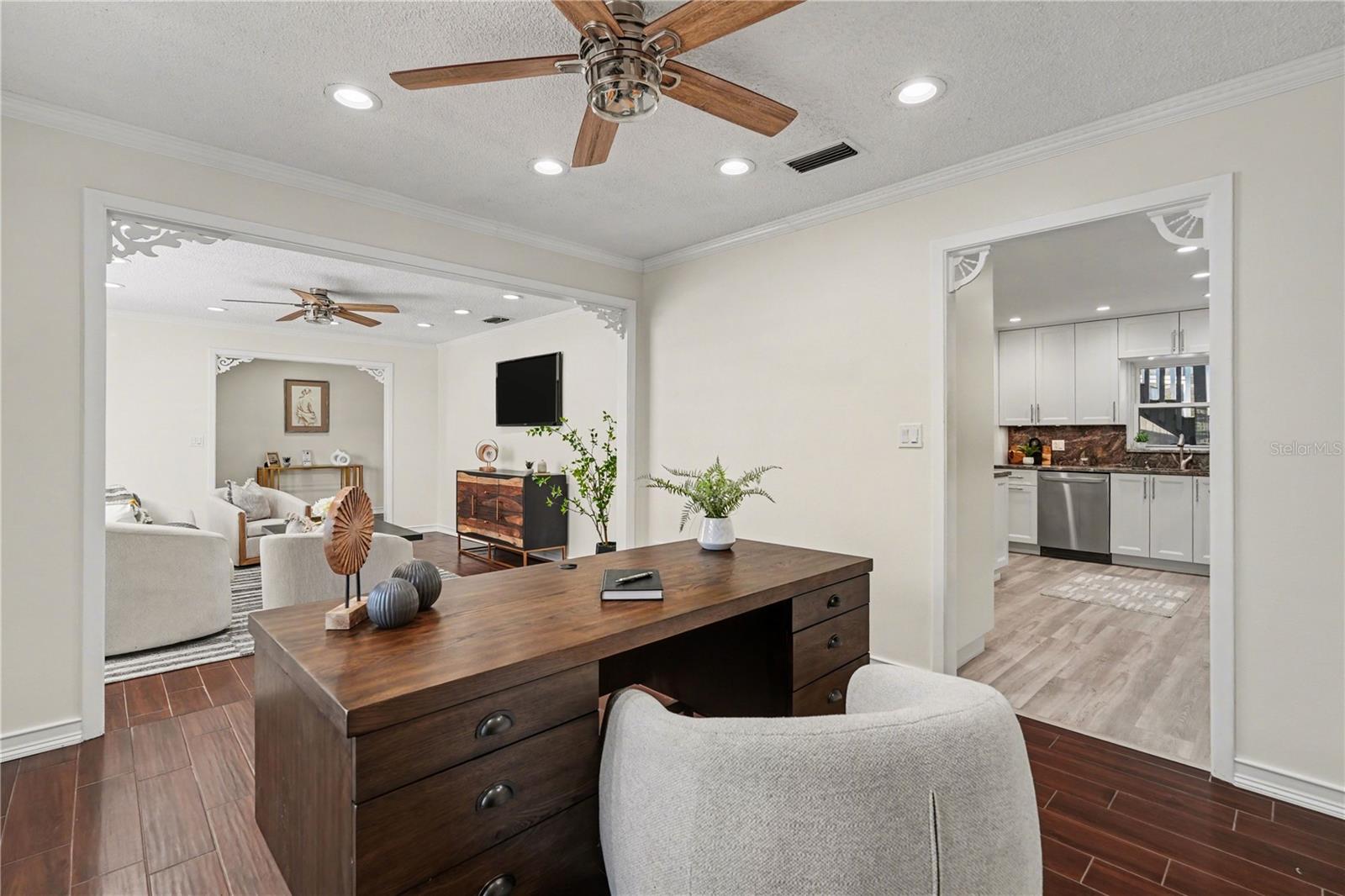 1402 PROVINCETOWN CIR