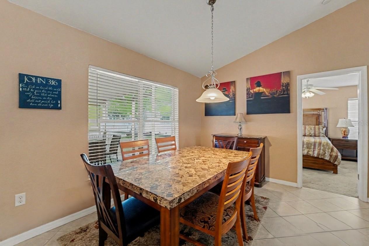 7325 SHERMAN HILLS BLVD