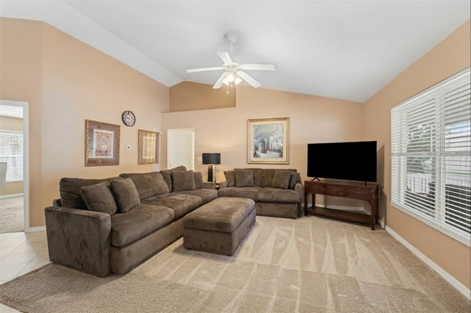 7325 SHERMAN HILLS BLVD