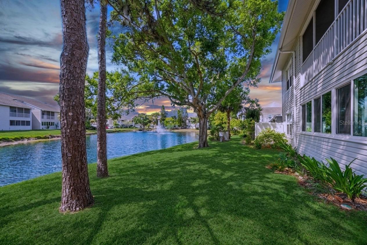8350 SAVANNAH TRACE CIR #106