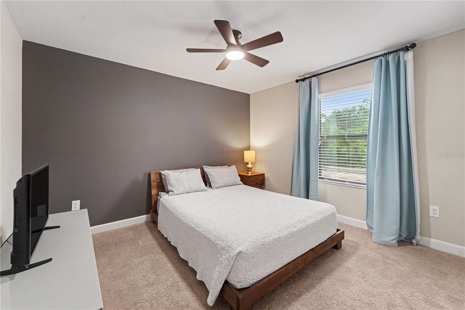 28425 PLEASANT BAY LOOP