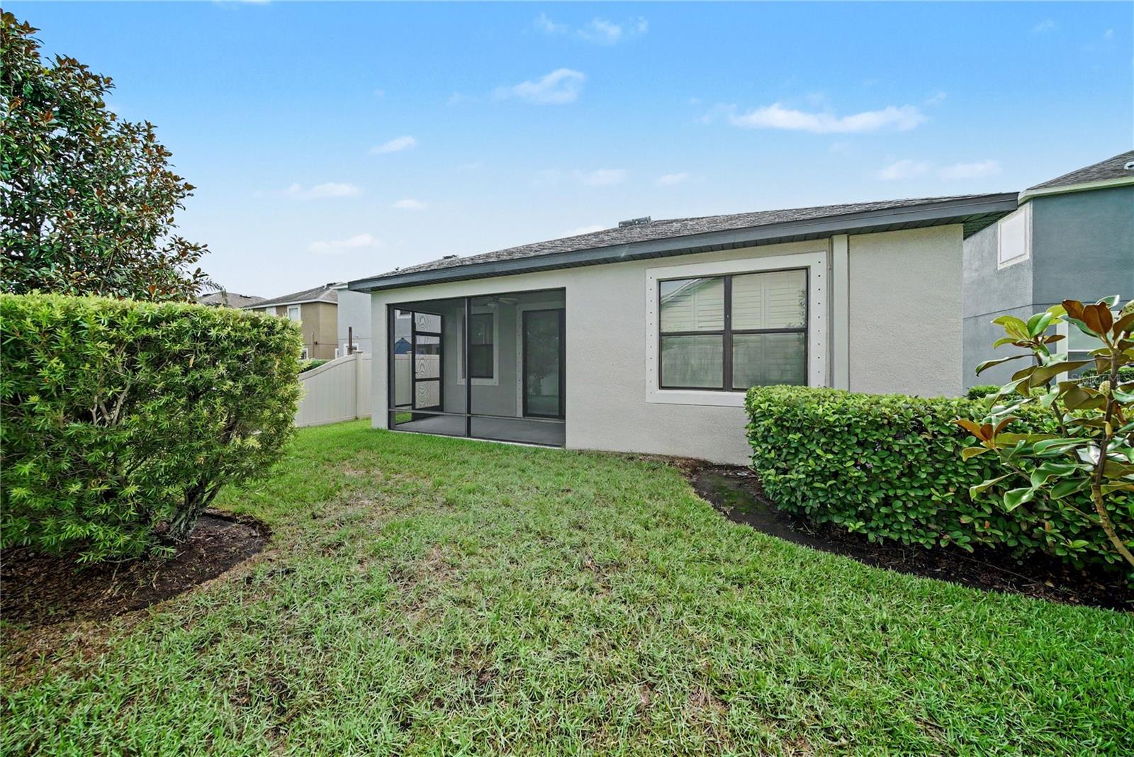 1747 OAK HAMMOCK CT