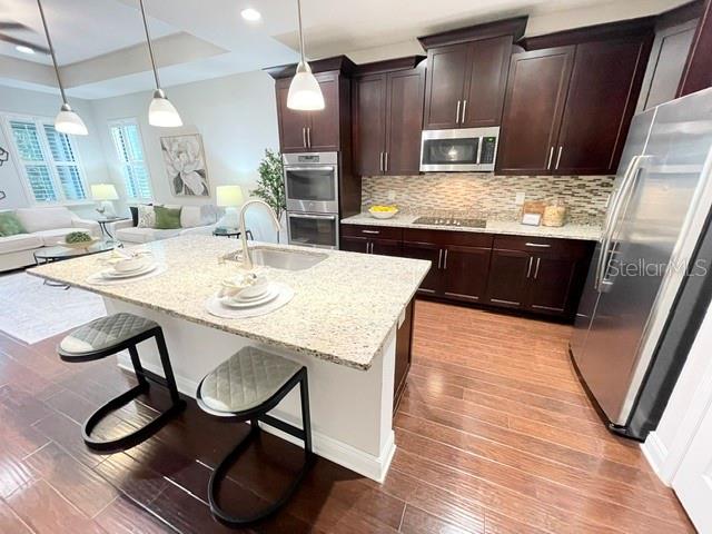 1747 OAK HAMMOCK CT